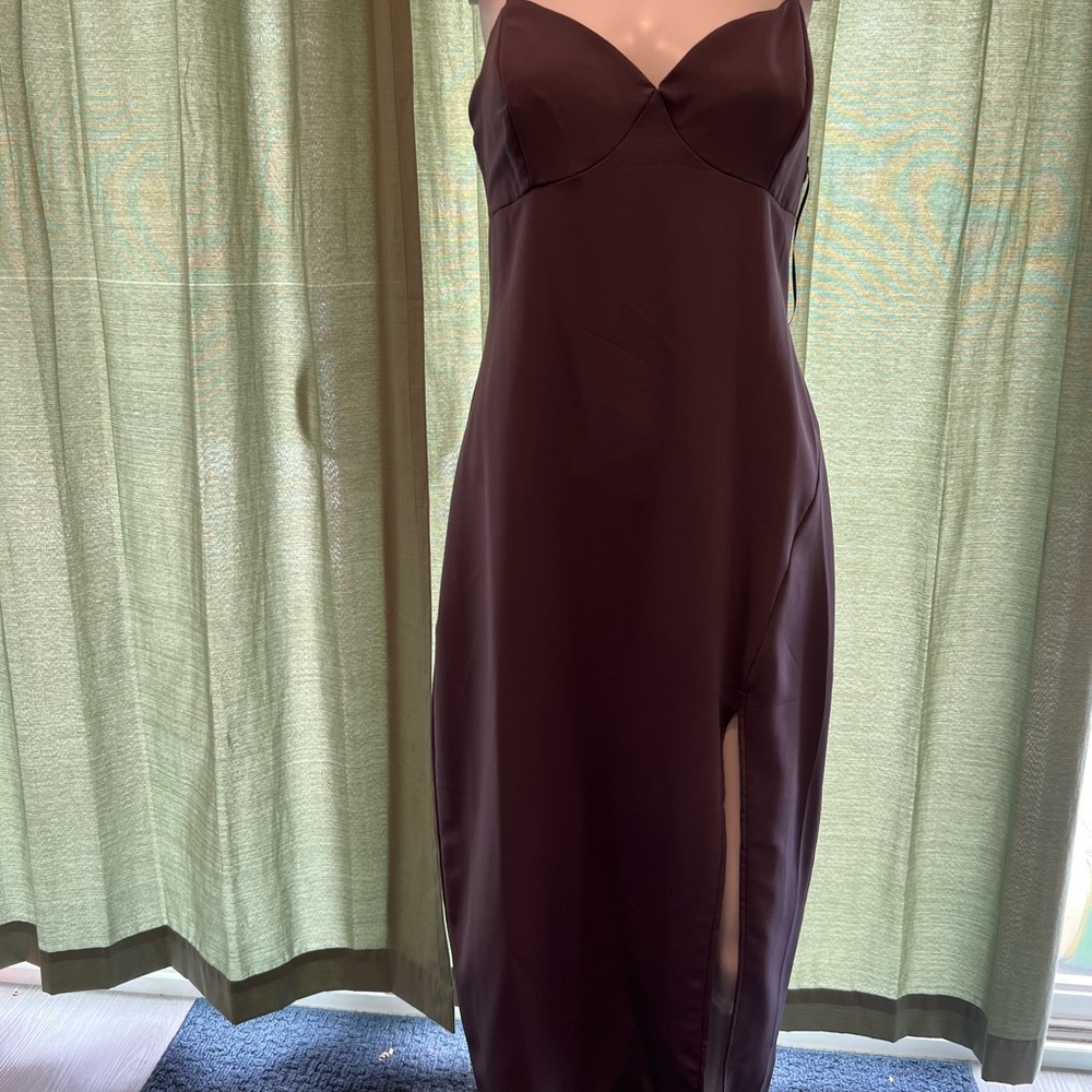 Elegant Plum Sleeveless Dress